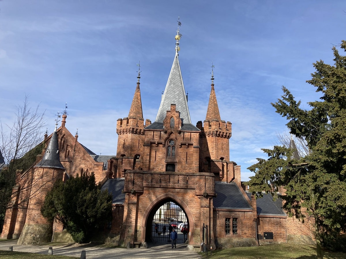 Brána zámku v Hradci nad Moravicí
